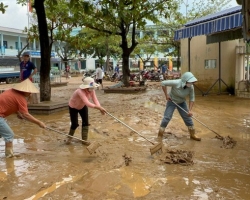 Bộ Y tế khuyến cáo đảm bảo an toàn với thực phẩm hỗ trợ người dân vùng bão, lũ